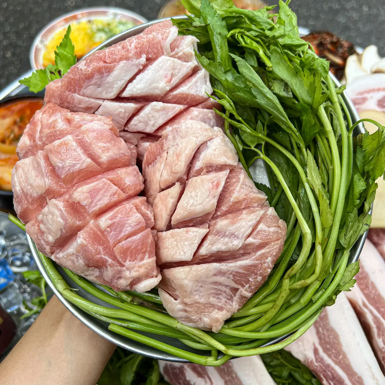 두툼하게 칼집 낸 숙성 가브리살과 미나리 — Kim Sukseong Hongdae, aged-meat Korean BBQ at a Hongdae restaurant in Seoul (홍대 맛집)