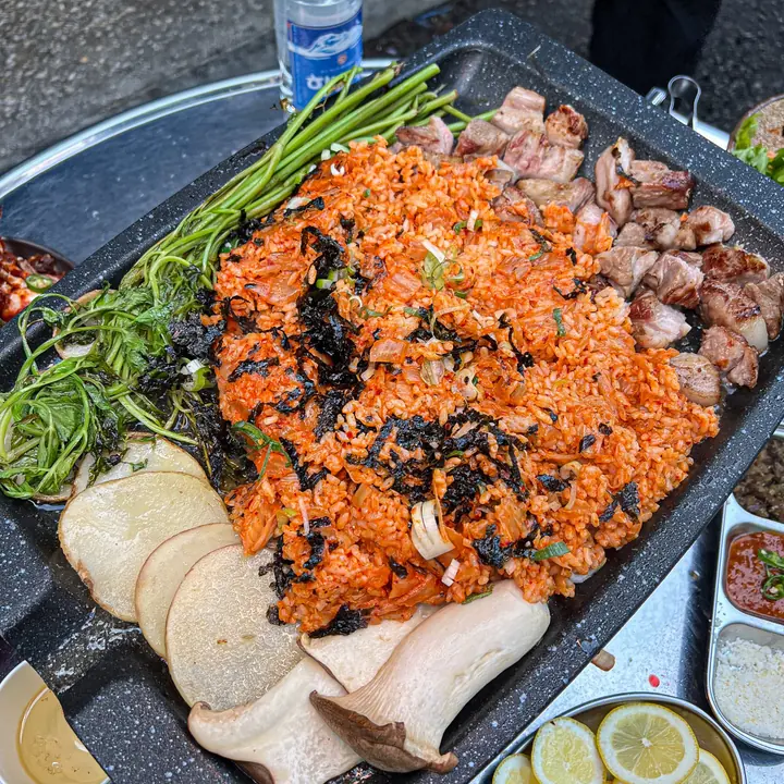 셀프볶음밥 DIY Fried Rice (1 Serving) — 사이드 & 추가 · 김숙성 홍대점 홍대 맛집 Korean BBQ menu