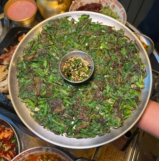미나리전 Minari Pancake — 사이드 & 추가 · 김숙성 홍대점 홍대 맛집 Korean BBQ menu
