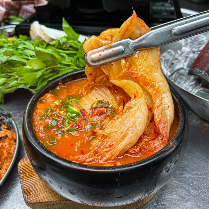 한돈 김치찌개 Pork Kimchi Stew — 식사 · 김숙성 홍대점 홍대 맛집 Korean BBQ menu